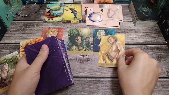 О ЧЕМ ОН СОЖАЛЕЕТ / таро онлайн гадание / онлайн расклад / таро / Странный расклад смотреть онлайн