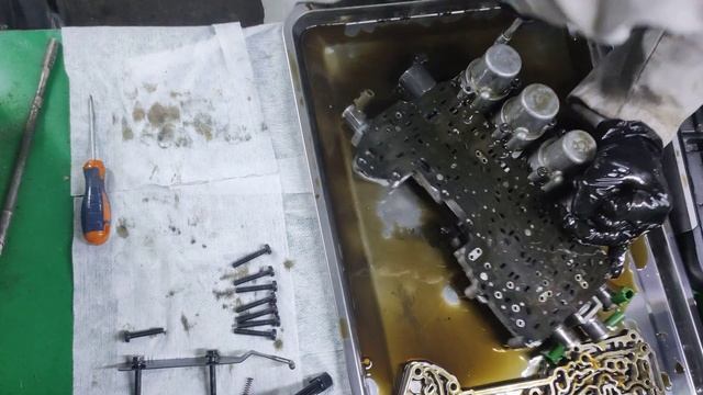 БМВ х3 е83 м54 - разбор гидроплиты, располовинил, (помогло потом при сборке) смотреть онлайн