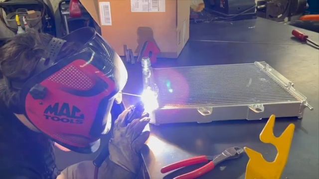 Installing a Polaris radiator in my Cummins swapped half ton! смотреть онлайн