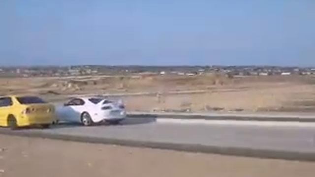 01 IS300 vs 93 Supra смотреть онлайн