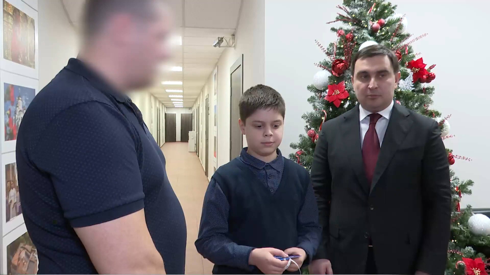 Глава Реутова исполнил новогоднее желание 11-летнего Макара 24.12.2024 смотреть онлайн