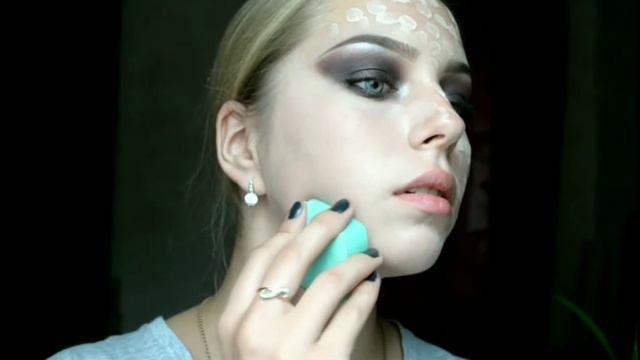 Metallic smokey eye | Макияж с эффектом металлик смотреть онлайн