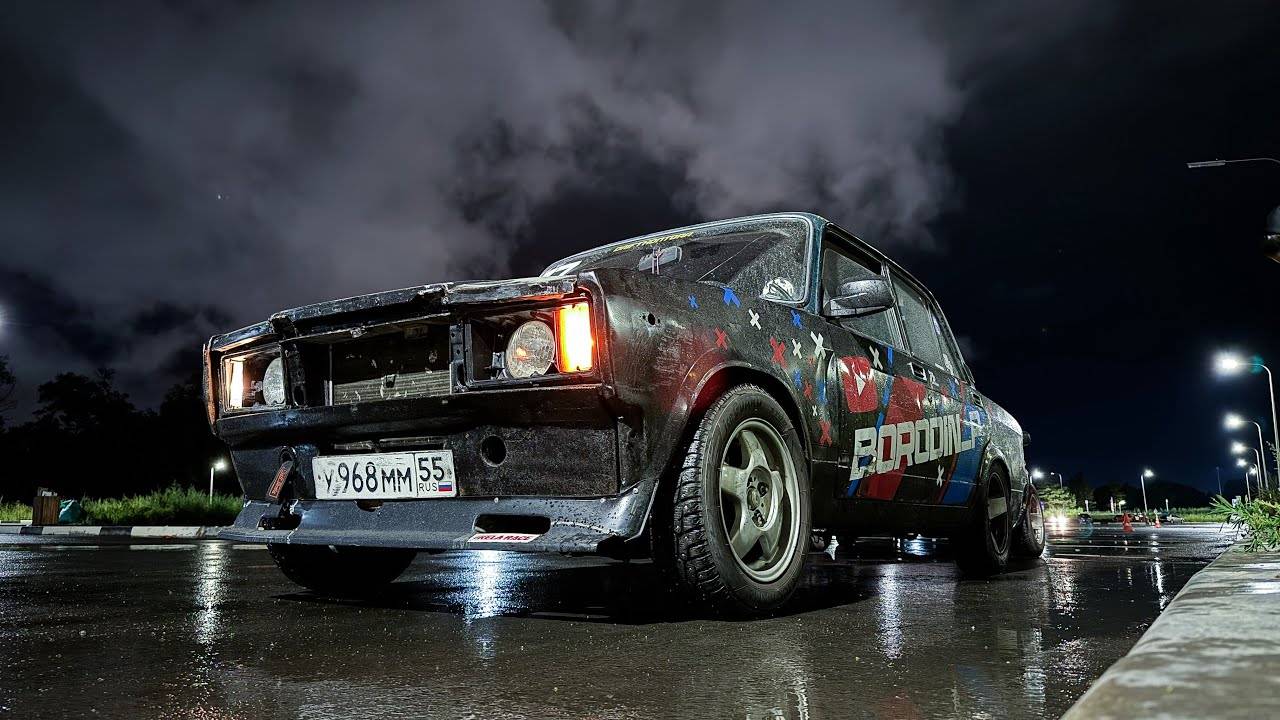 МОЩНЫЙ ВОСЬМИКЛОП ГНЕТ ТЯГИ. Заварил выхлоп. Дрифт по мокрому смотреть онлайн