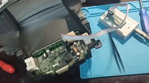 Приборка Toyota Vitz одометр достиг предела. Корректируем пробег для нормальной работы.