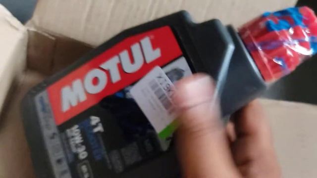 Unboxing Best engine oil for any scooter | MOTUL Scooter LE 4T 10W30 Mineral Engine Oil смотреть онлайн