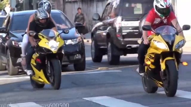 Бешеная езда на мото по городу смотреть онлайн