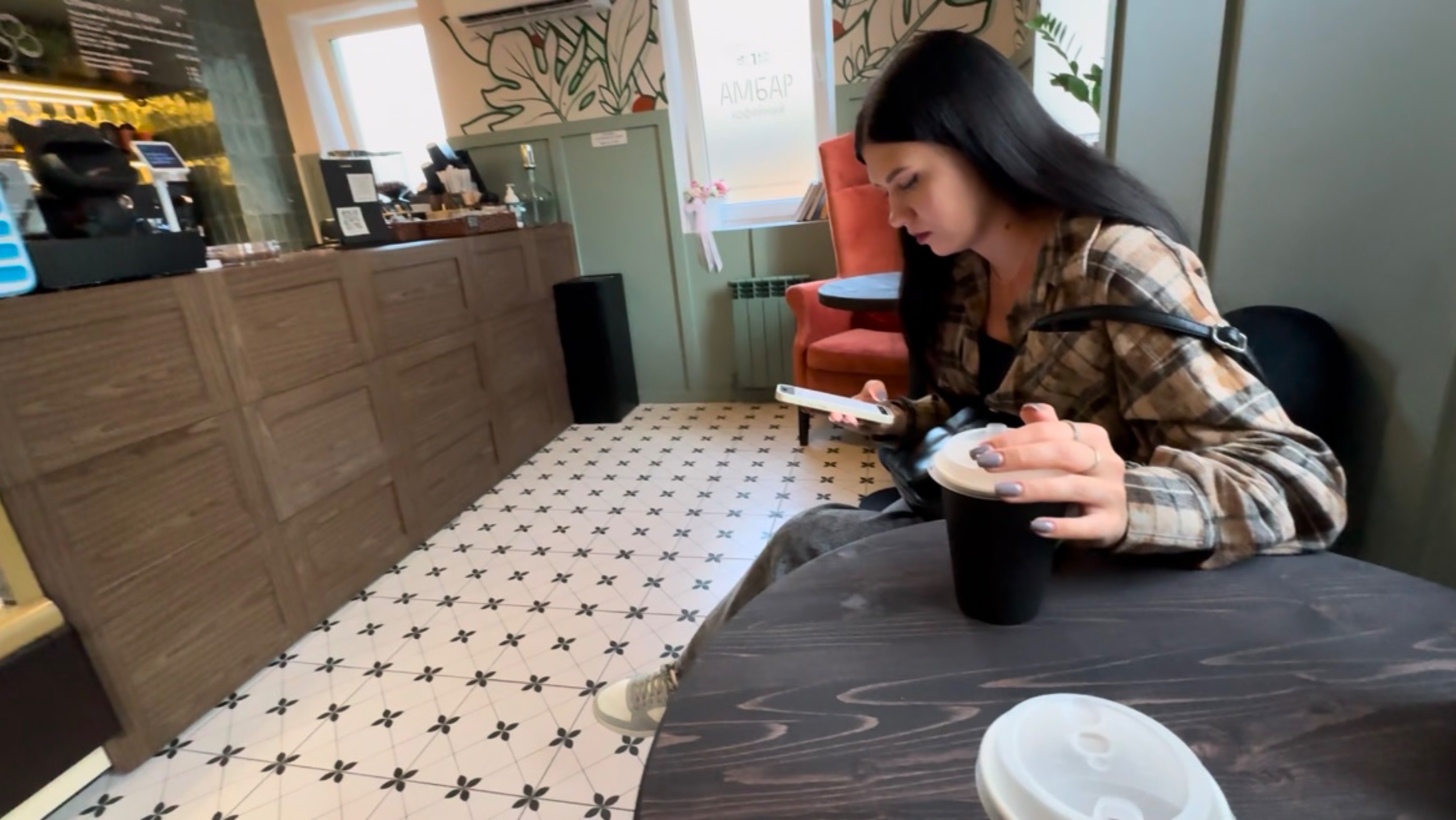 А мы всё по магазинам! 🛍️ Купили Владу новый принтер на ДР. Приехали в ТЦ Окей 🩷 Влог смотреть онлайн