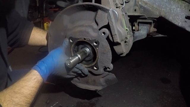 How to replace front bearing on 2004 Toyota 4Runner Part 2 смотреть онлайн