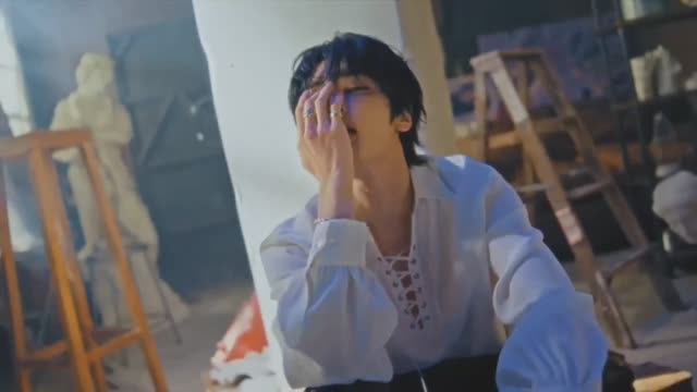 I.N Hallucination MV смотреть онлайн