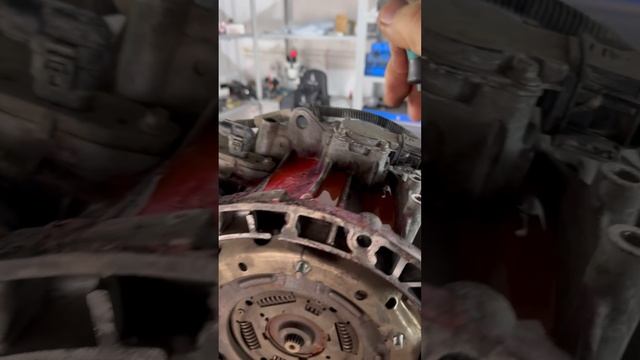 Почему в картер сцепления ФФ3 1,6 попадает антифриз, а в 2.0 нет. #powershift #фордфокус3 #ремонт