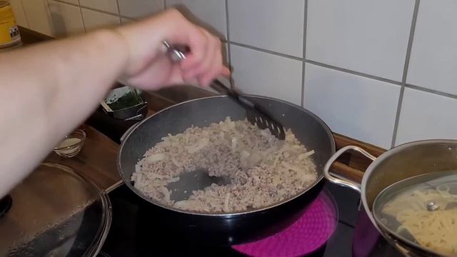 Սպագետի բոլոնեզ/Спагетти болоньезе/Spaghetti bolognese смотреть онлайн