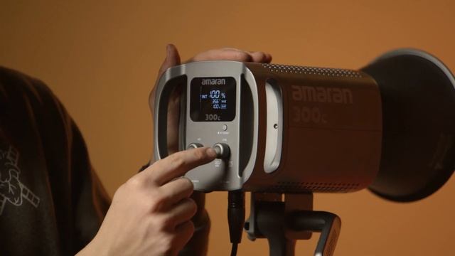 Aputure Amaran 300C First Impressions