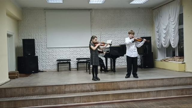 М. Маклин. "Маленькое фанданго" (исполняет дуэт скрипачей: Филин Матвей и Богачук Анна) смотреть онлайн