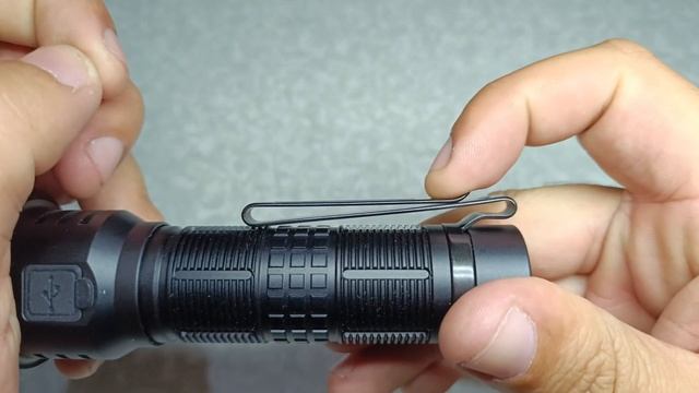 Lanterna UniqueFire UF H7 Lanterna De Longo Alcance Com Led SFT40 2500 Lumens