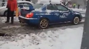 Субару тащит грузовик