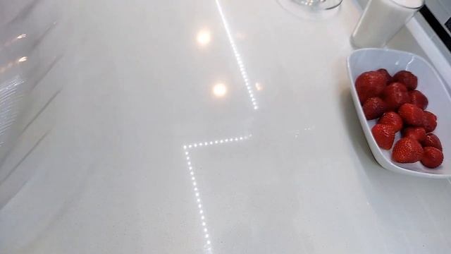 KARAMELLİ, ÇİLEKLİ İRMİK TATLISI❗ İRMİK TATLISI NASIL YAPILIR❓ SÜTLÜ İRMİK TATLISI❗ смотреть онлайн