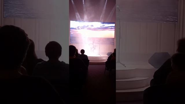 Играю цыганочку.Реакция людей! Конгресс-Холл "РУСЬ" . Геленджик. icc.event #гитара смотреть онлайн