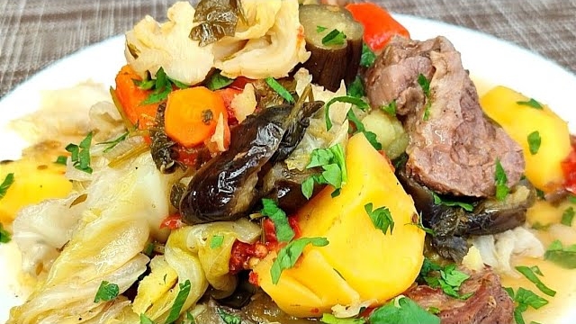 Дамлама по-узбекски в казане. Вкусно и просто. смотреть онлайн