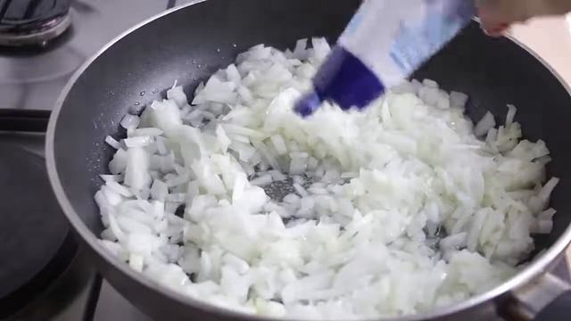 САЛАТ НА ПРАЗДНИК С КУРИНОЙ ПЕЧЕНЬЮ НАСТОЯЩЕЕ ОБЪЕДЕНИЕ смотреть онлайн