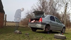 Мой логан. Часть 3. Замена хомута основного глушителя