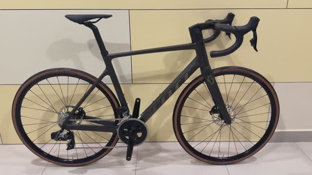 SCOTT ADDICT RC 30 AXS L 2025