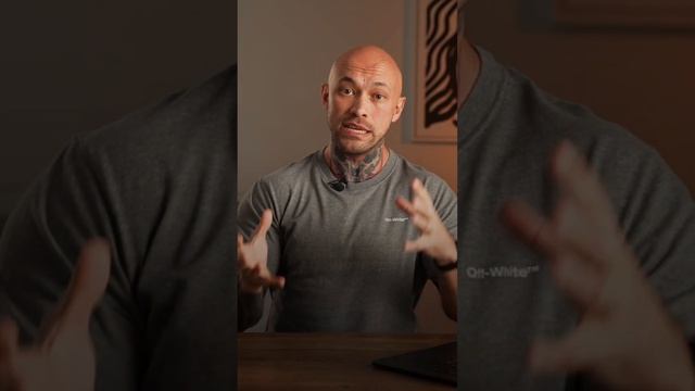 Почему стоит вес на дефиците калорий? #физикл #диета #shorts