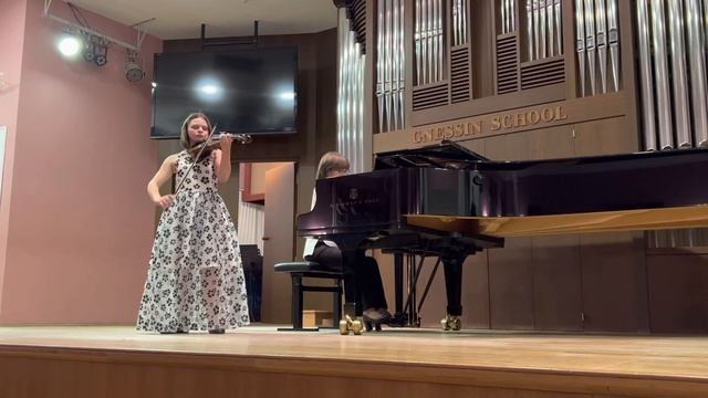 Henri Vieuxtemps. Le Rossignol (Alex. Alabieff) 
Performed By Kazakova Margarita
11 Y.o.