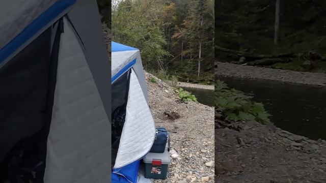 Палатка mircamping 2023  с печкой на берегу горной реки