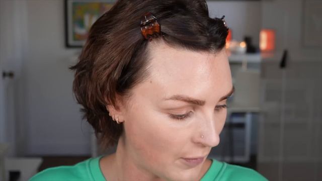 Ultimate Concealer Review смотреть онлайн