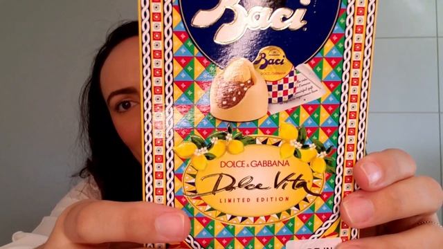 PROVANDO CHOCOLATE DA DOLCE GABBANA | EDIÇÃO LIMITADA CHOCOLATE DOLCE VITA BACI E DOLCE GABBANA смотреть онлайн