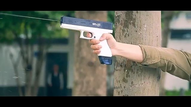 Водяной игрушечный пистолет на батарейках смотреть онлайн