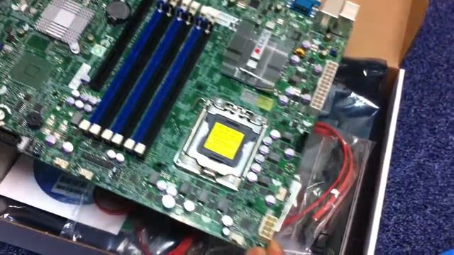 SuperMicro X8STI-F Unboxing смотреть онлайн