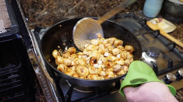 Пельмени в сливочно грибном соусе! простой и вкусный #рецепт смотреть онлайн