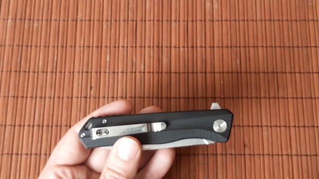 Сгъваем нож Petrified Fish PF818 смотреть онлайн