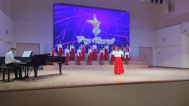 "Рождественская песня". муз. Е. Зарицкой, сл. Шевчук. Школьный хор "Птица-музыка". Нижний Новгоро смотреть онлайн