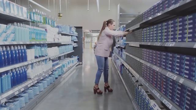 Смешной случай с девушкой в магазине Зубная паста Klatz Brutal Only смотреть онлайн