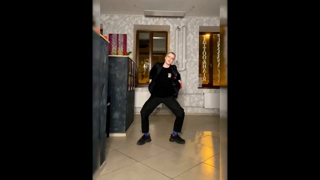 Pentagon - Dr. Be Be and (G)I-DLE- Oh my god by Nik for IdolCon Online|Solo Special смотреть онлайн