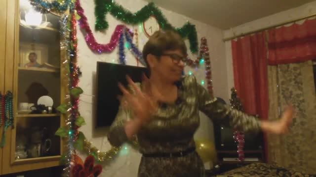 Новый год(в ожидании гостей) смотреть онлайн