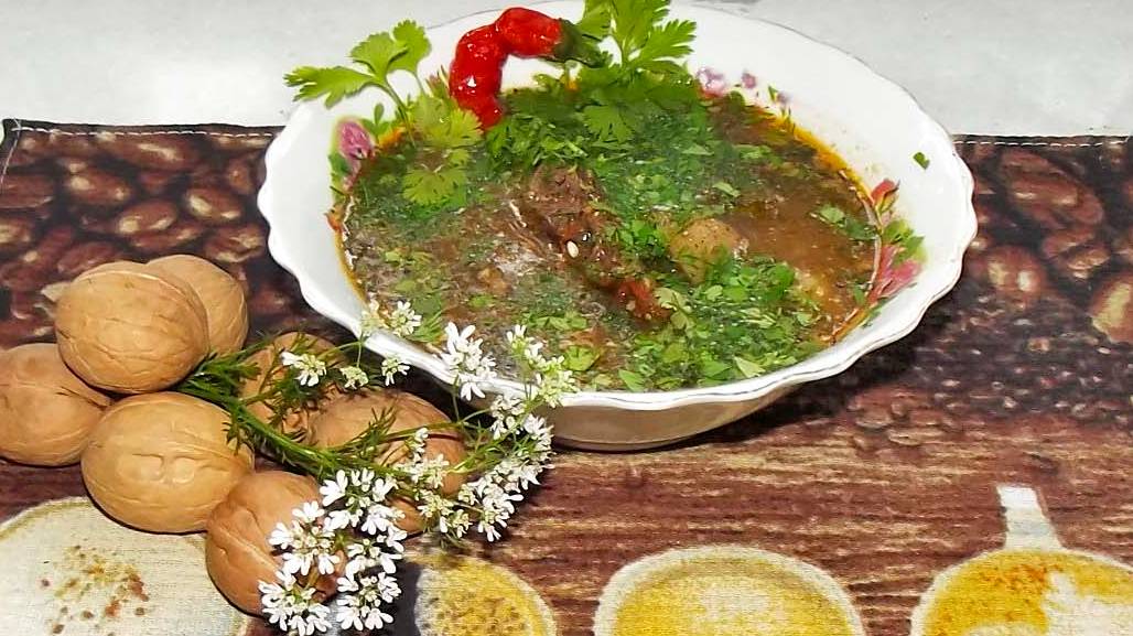 Харчо с грецким орехом