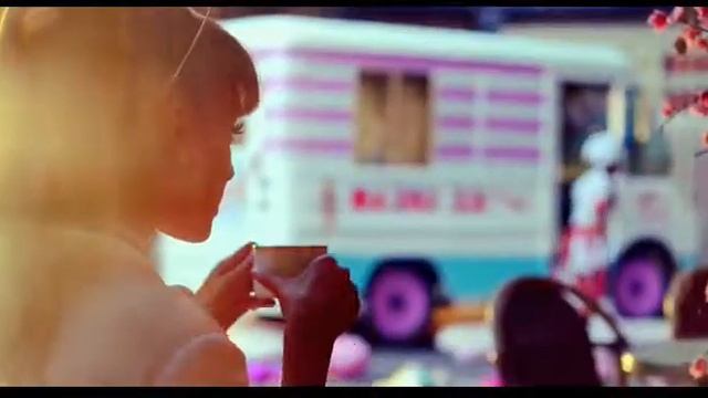 Selena Gomez - Despacito ft. Justin Bieber (Music Video) смотреть онлайн