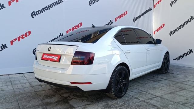 Обзор на SKODA Octavia Лифтбэк 5-дв. Style 1.8 TSI DSG (180 л.с.) Белый 2020 г. смотреть онлайн