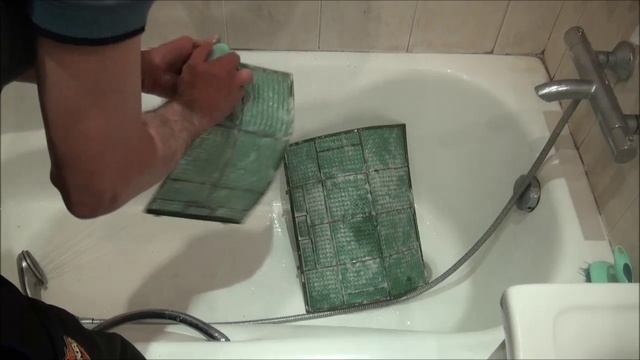 Как правильно почистить кондиционер и как промыть фильтры в кондиционере. Дезинфекция кондиционера смотреть онлайн