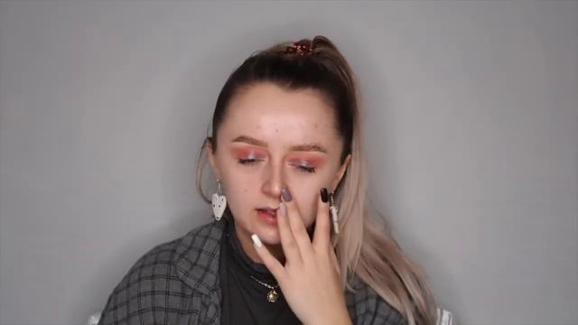 TESTING NEW MAKEUP| MAC, Peaches and Cream and more!! Eve Nicholls mua смотреть онлайн