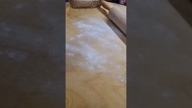 Бомбические манты из говядины с адыгейской солью и паприкой смотреть онлайн