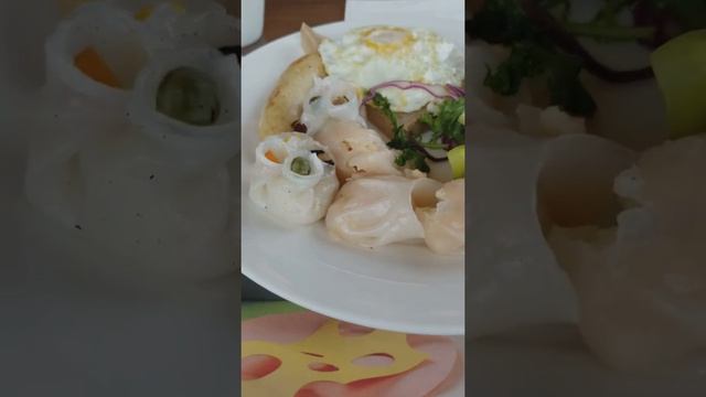 Dimsums for breakfast at the Ibis Styles Ambassador Seoul Myeongdong hotel смотреть онлайн