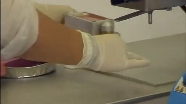 PRODUZIONE ROSSETTI MANUALE STAMPI POLIMERO - LIPSTICK MANUAL PRODUCTION POLYMER смотреть онлайн