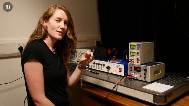 How To Trap Particles in a Particle Accelerator смотреть онлайн