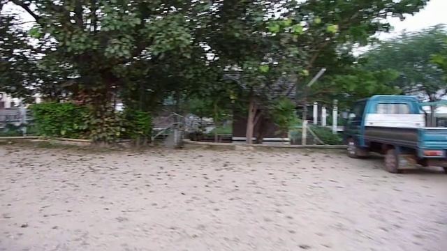 Going to Fondue Restaurant in Vientiane Laos 02 смотреть онлайн