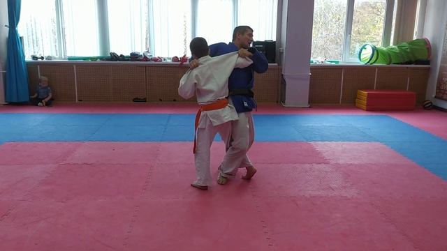 5 урок: Как защищаться от задней подножки и отхвата в дзюдо смотреть онлайн