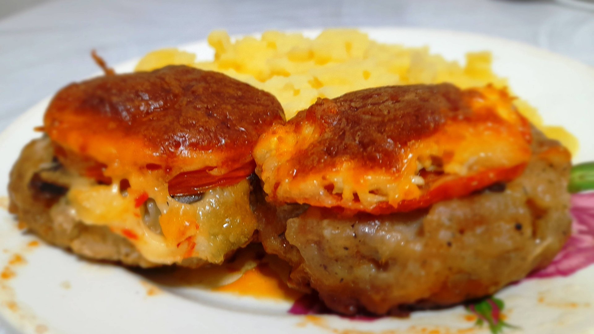 Гнезда из фарша смотреть онлайн